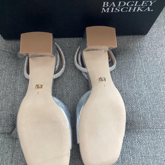 Badgley Mischka Collection Infinity II Sandal (Women), size 7M - Picture 2 of 13